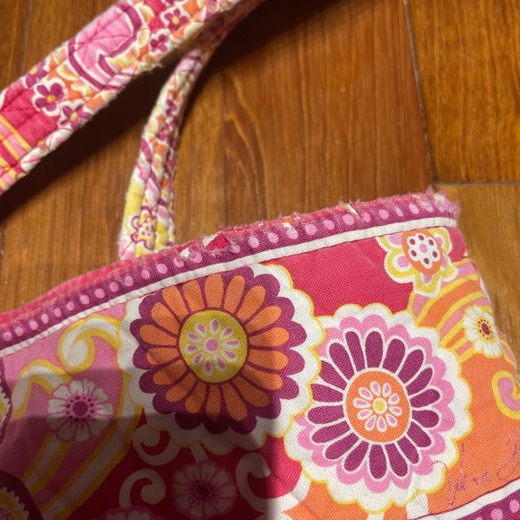Vera Bradley Tote - Picture 5 of 6